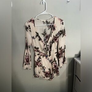 Illa Illa Romper ,‎ Long Sleeve, Floral Print.